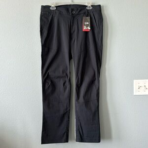 Men’s Mountain Hardwear Hardwear AP pants in navy slate blue!